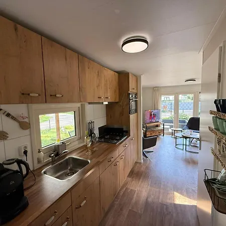 Detached With Private Hot Tub In Park Veluwshof Apartment Hoenderloo
