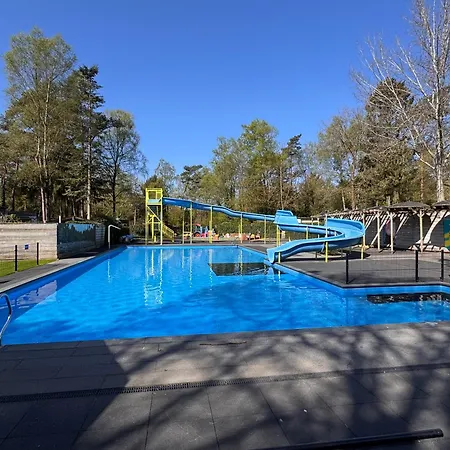 Detached With Private Hot Tub In Park Veluwshof Hoenderloo