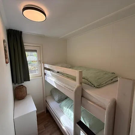 Detached With Private Hot Tub In Park Veluwshof * Hoenderloo