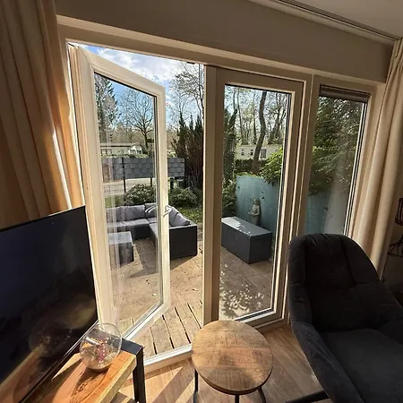 Detached With Private Hot Tub In Park Veluwshof Apartment Hoenderloo